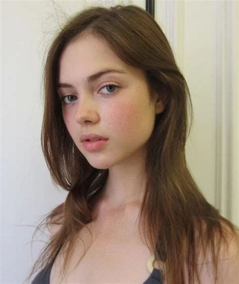 Brunettes Archives .